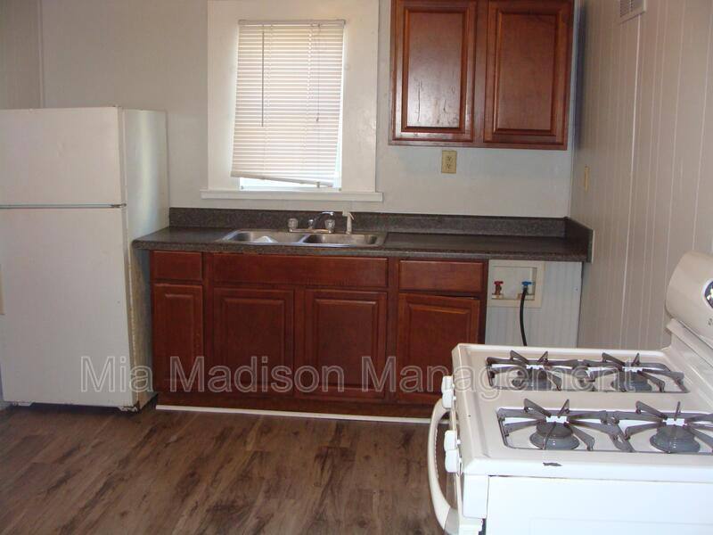 Apartment for rent at 1226 E Henry St #B, Savannah, GA 31404