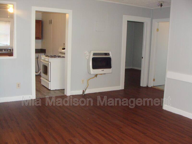 Apartment for rent at 1226 E Henry St #B, Savannah, GA 31404
