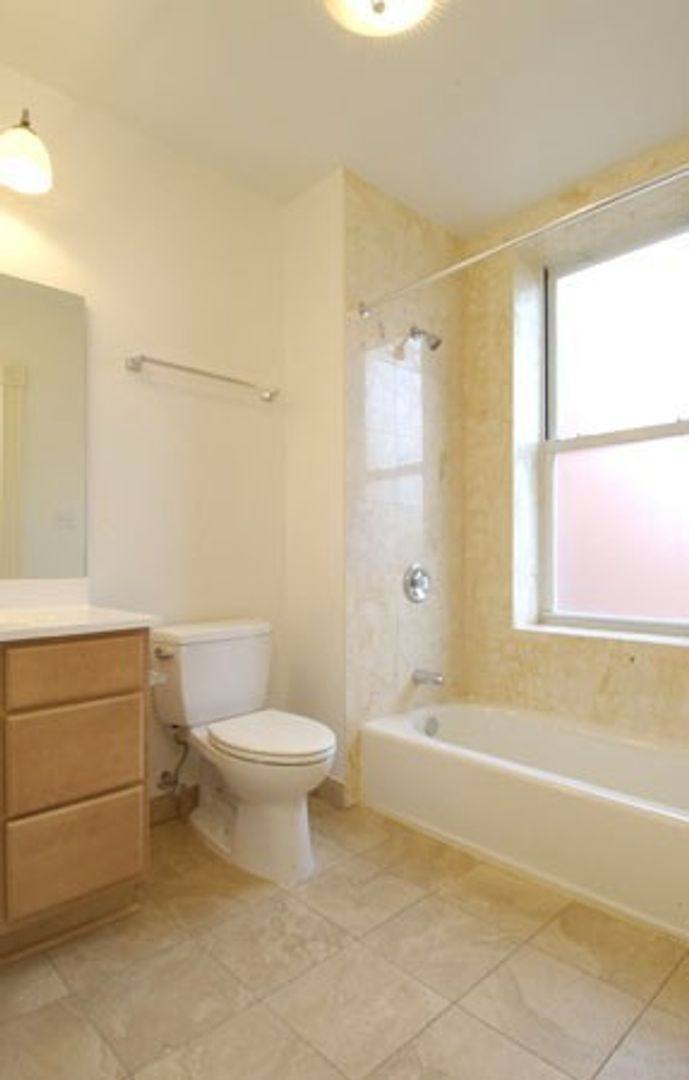 Apartment for rent at 4143-45 Manchester Ave, Saint Louis, MO 63110