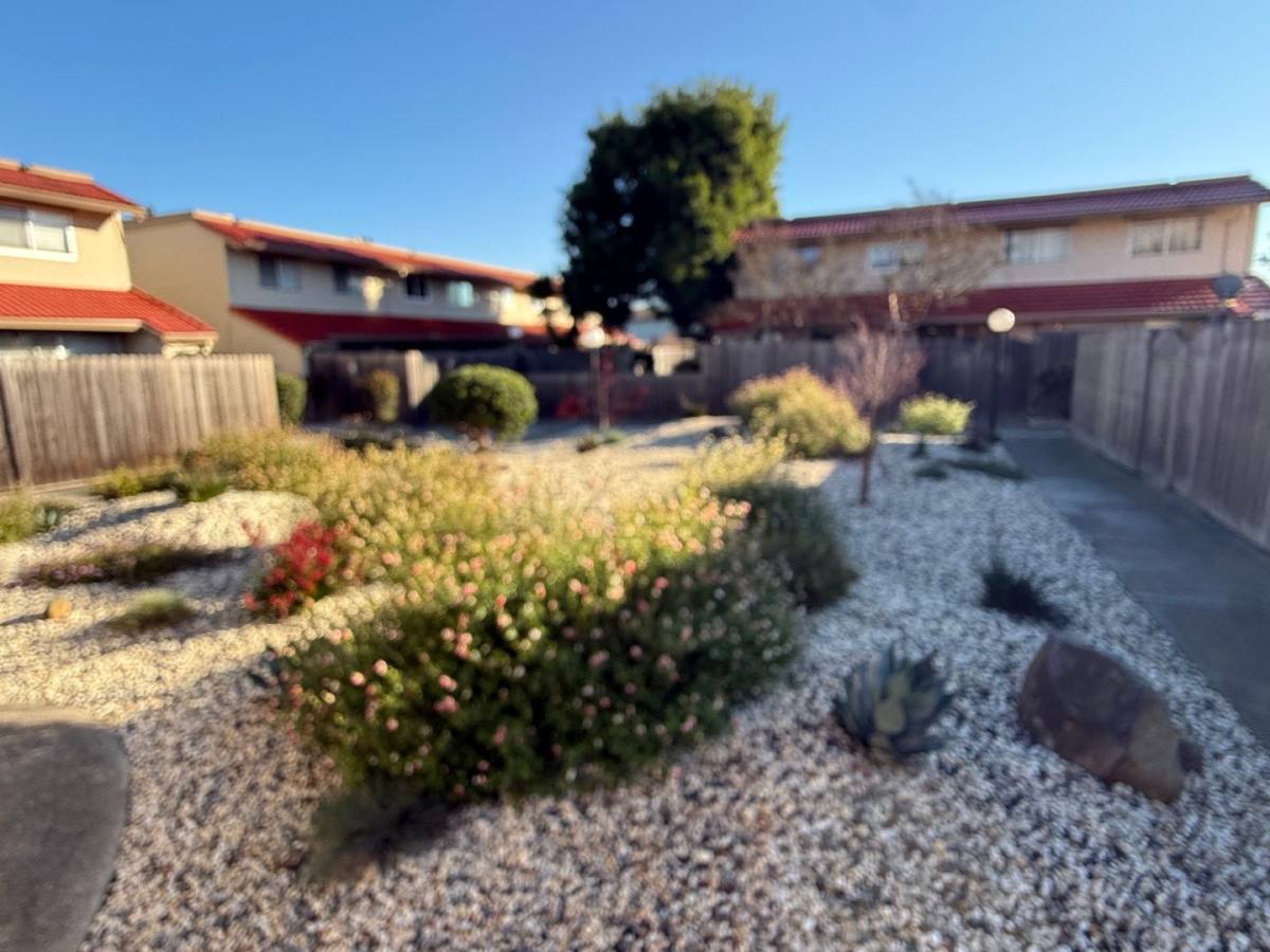 Townhouse for rent at 79 Avram Dr, Novato, CA 94948