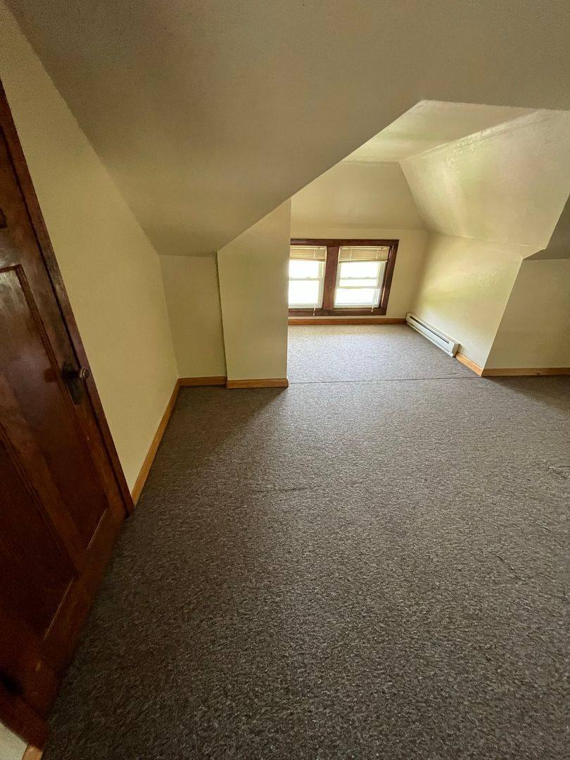 Apartment for rent at 2521 Iowa St, Cedar Falls, IA 50613