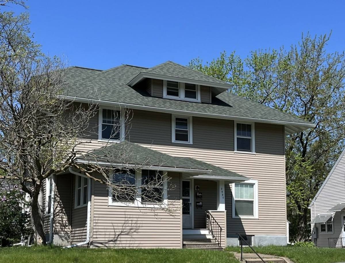 Apartment for rent at 2521 Iowa St, Cedar Falls, IA 50613