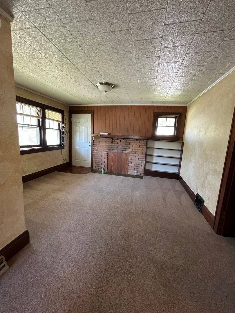 Apartment for rent at 2521 Iowa St, Cedar Falls, IA 50613