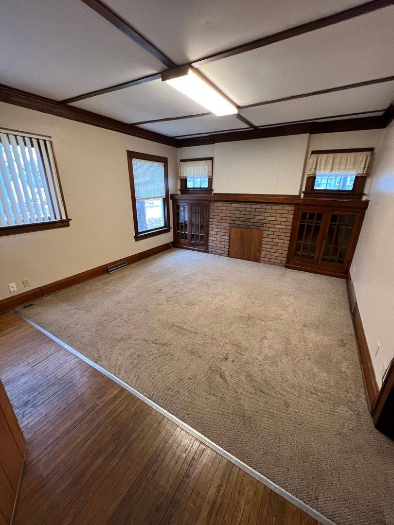 Apartment for rent at 2521 Iowa St, Cedar Falls, IA 50613