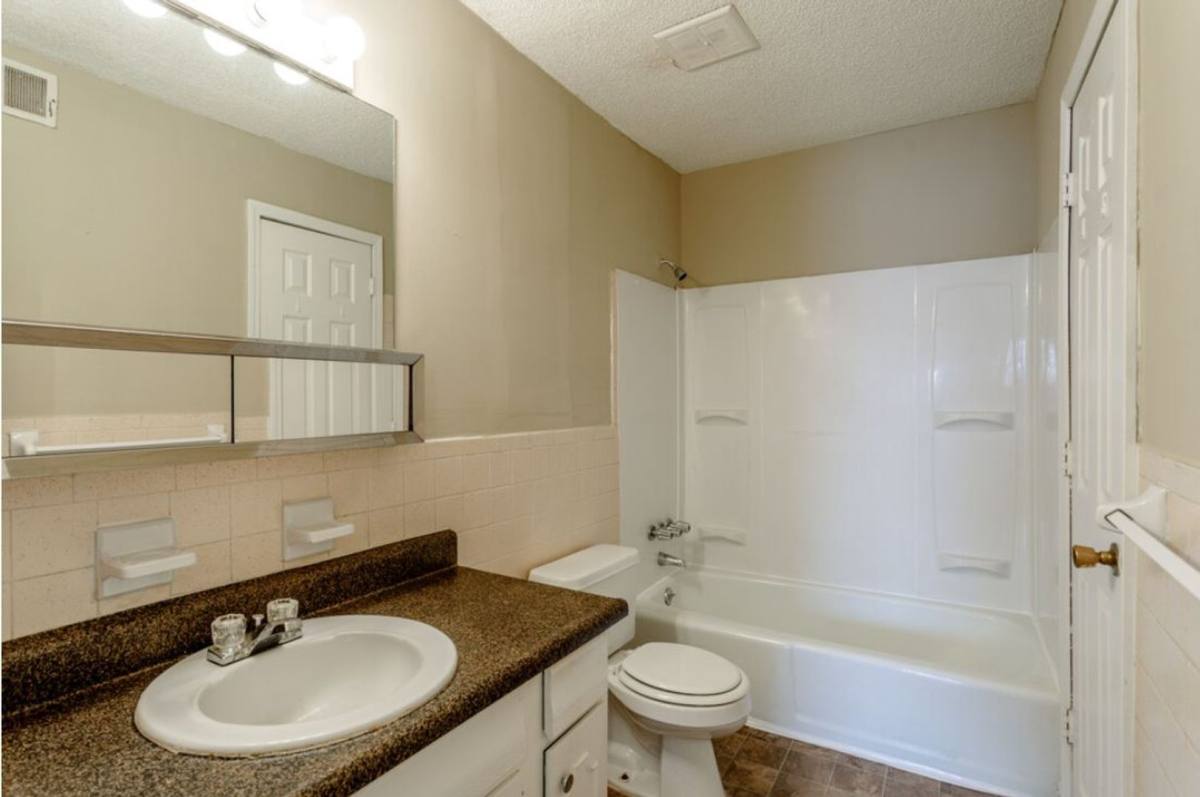 Apartment for rent at 920 Fontana Ave, Platte City, MO 64079