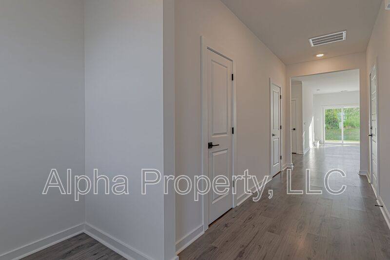 Townhouse for rent at 1451 Darrowby Way, Spartanburg, SC 29301