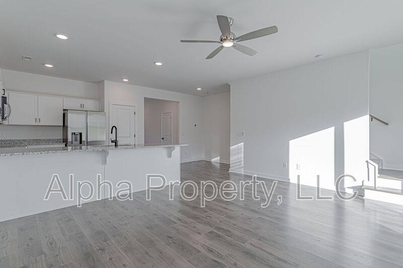 Townhouse for rent at 1451 Darrowby Way, Spartanburg, SC 29301