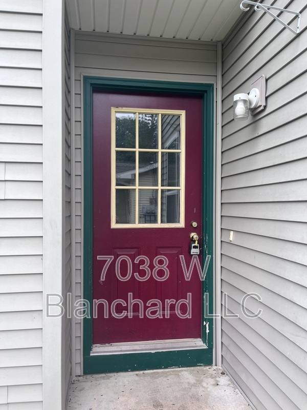 Apartment for rent at 815 Whitney St, Mount Pleasant, MI 48858
