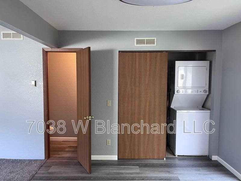 Apartment for rent at 815 Whitney St, Mount Pleasant, MI 48858