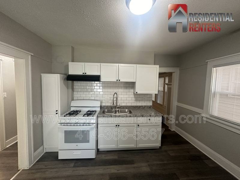 Apartment for rent at 3025 N 6th St, Milwaukee, WI 53212