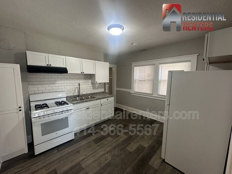 Apartment for rent at 3025 N 6th St, Milwaukee, WI 53212
