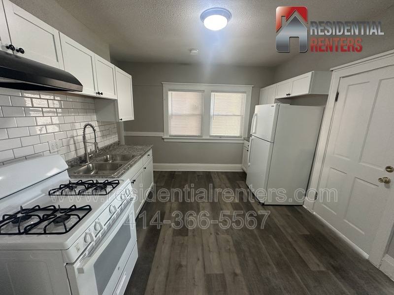 Apartment for rent at 3025 N 6th St, Milwaukee, WI 53212