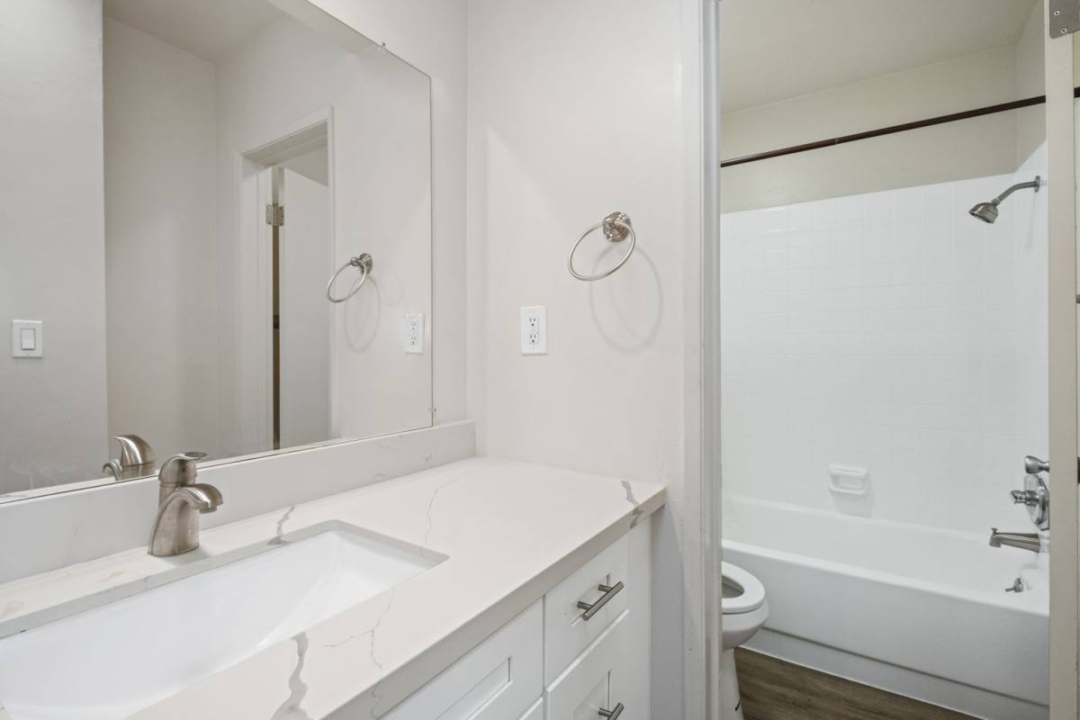 Apartment for rent at 1847 Winona Blvd, Los Angeles, CA 90027