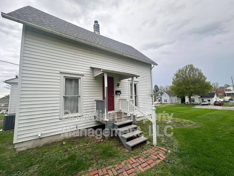House for rent at 4095 E 3rd St, Maryville, MO 64468