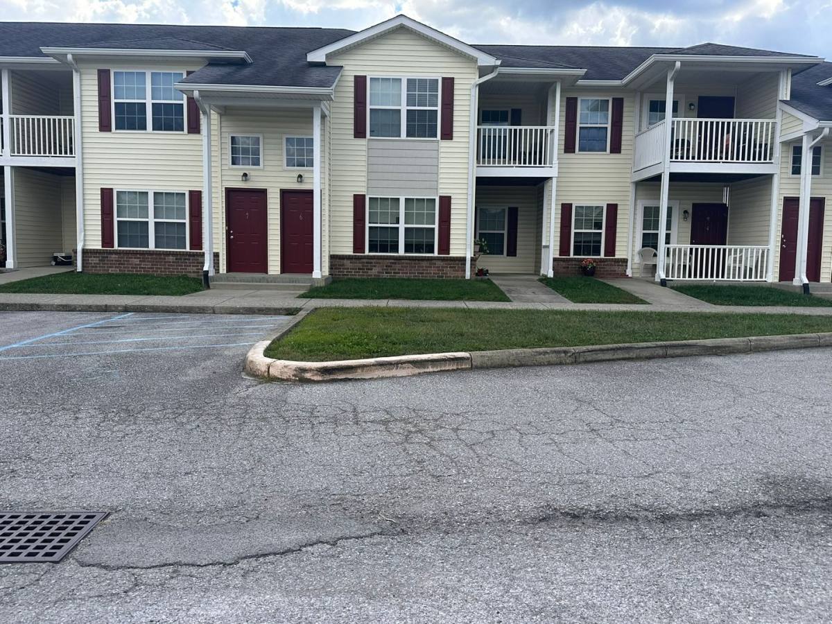 Apartment for rent at 703 W Trafalgar Pointe Way, Trafalgar, IN 46181