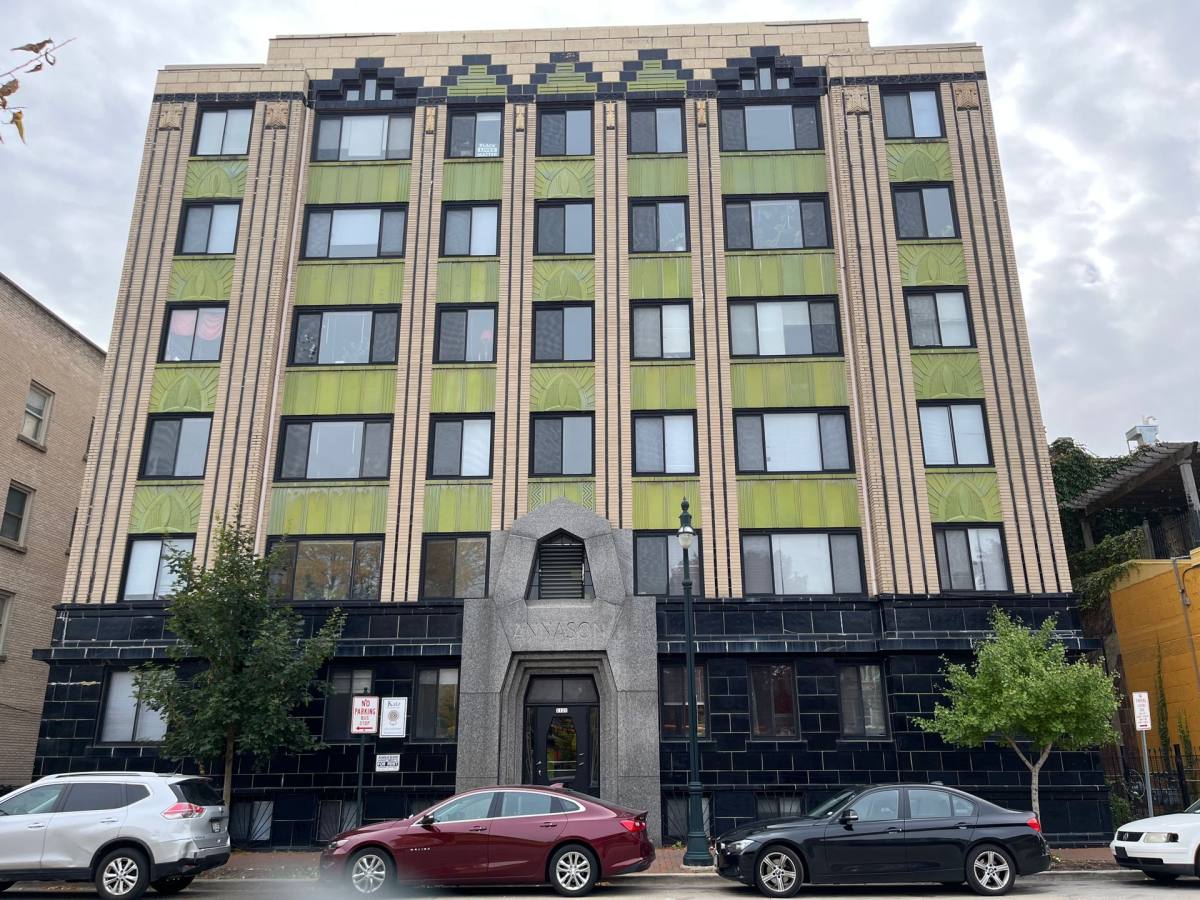 Apartment for rent at 2121 E Capitol Dr, Milwaukee, WI 53211