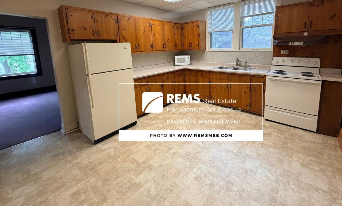 Apartment for rent at 1010 - 1016 Vine St, Wisconsin Dells, WI 53965