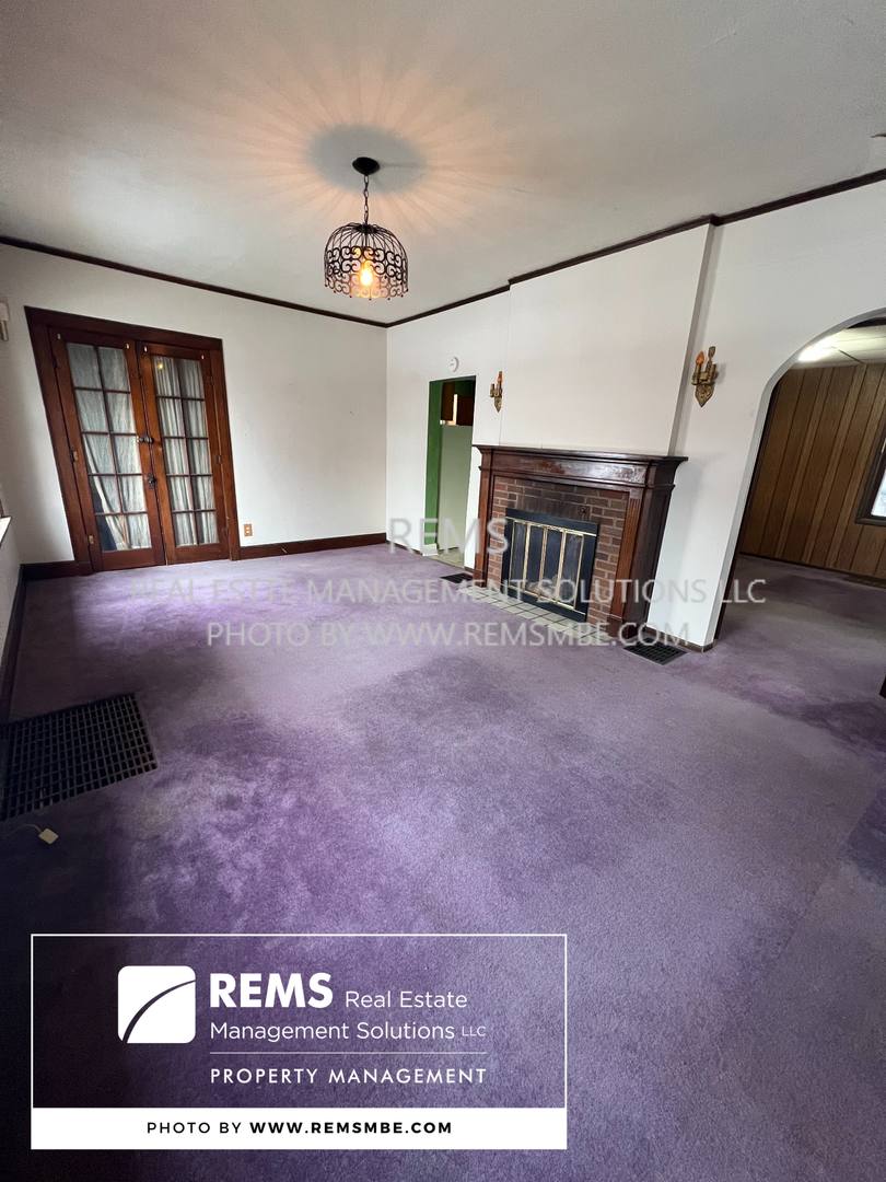 Apartment for rent at 1010 - 1016 Vine St, Wisconsin Dells, WI 53965