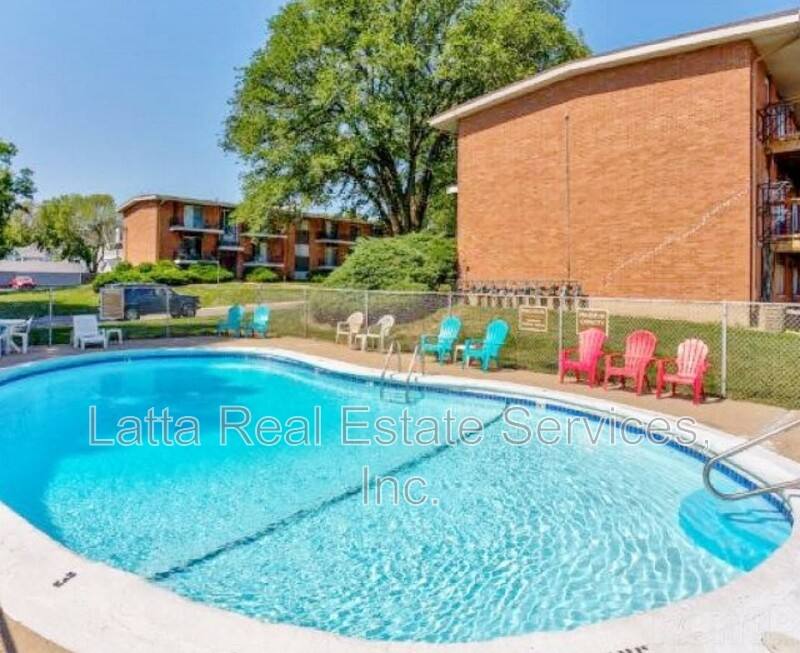 Apartment for rent at 12401 E 40th St #A, Independence, MO 64055