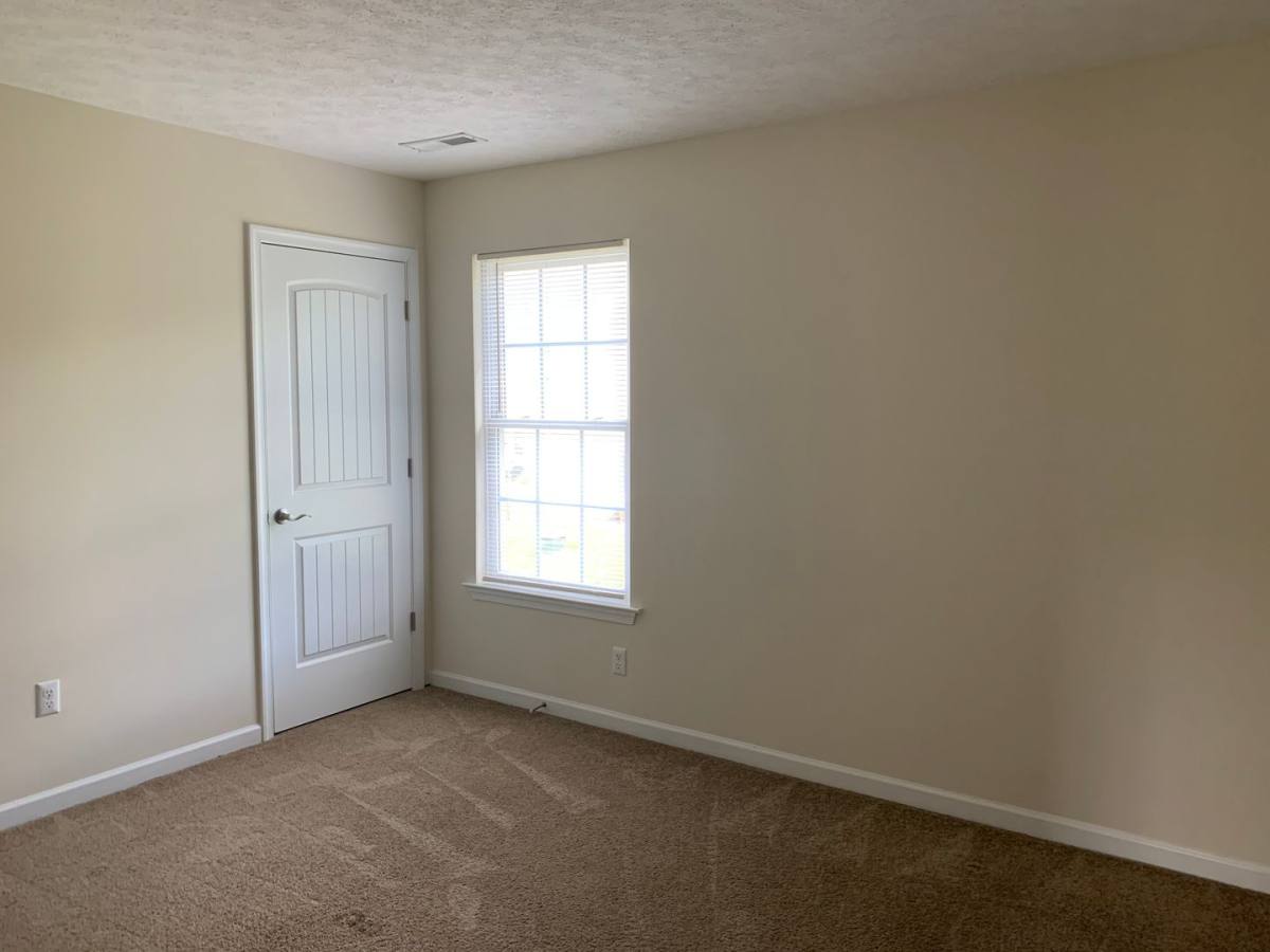 Townhouse for rent at 9 Gloucester Dr, Lynchburg, VA 24501