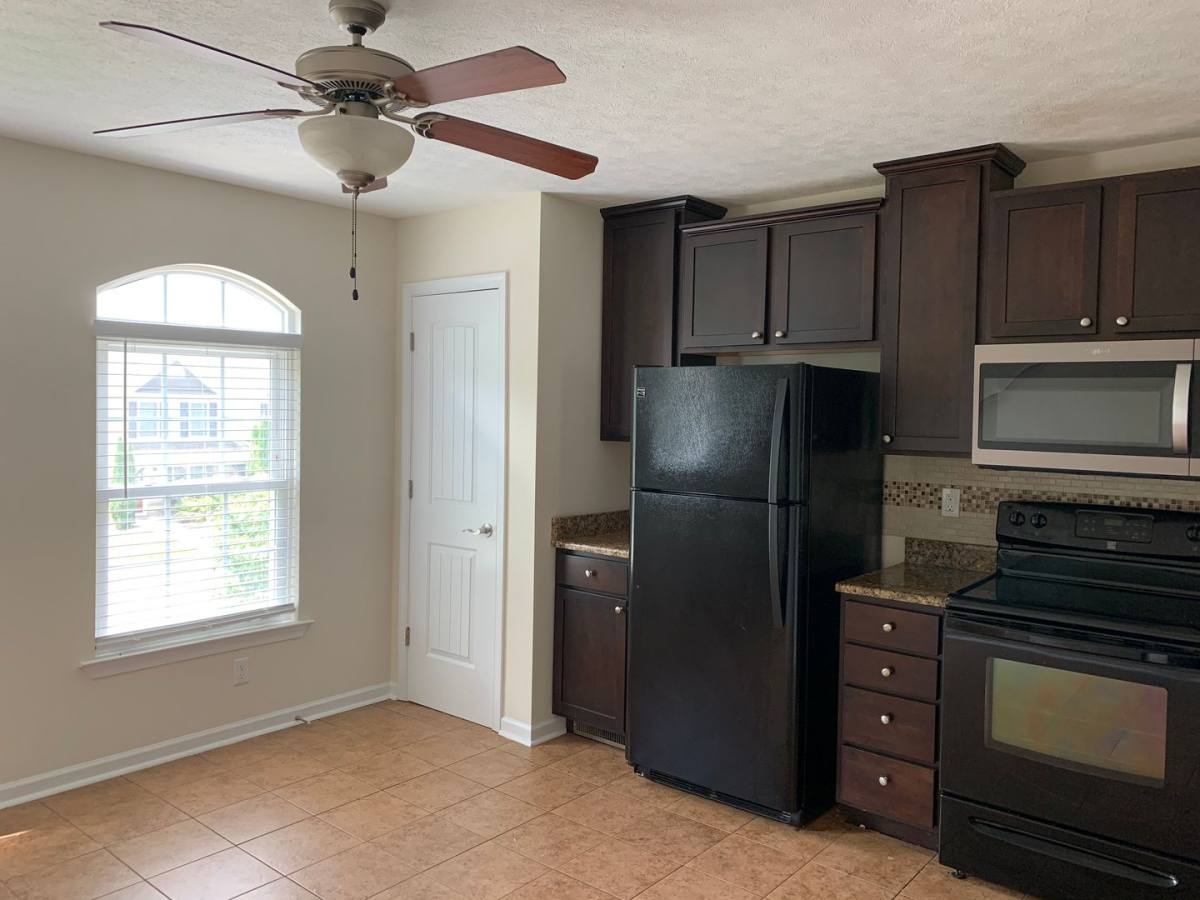 Townhouse for rent at 9 Gloucester Dr, Lynchburg, VA 24501