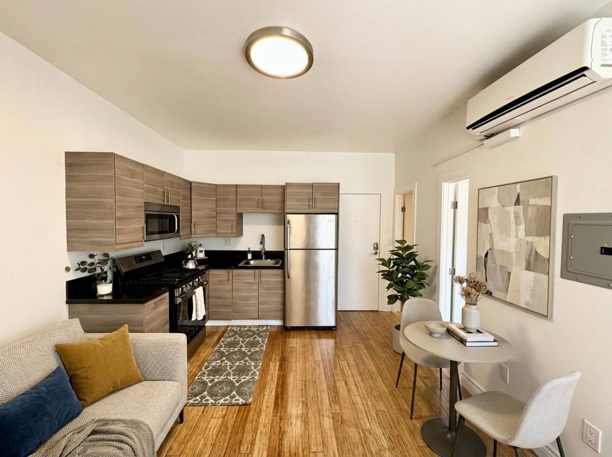 Apartment for rent at 1101 Westerly Terrace, Los Angeles, CA 90026