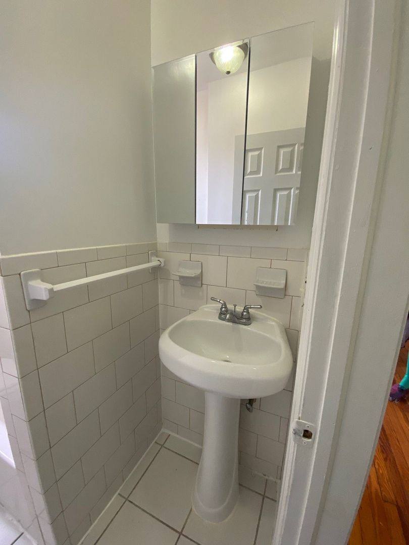 Apartment for rent at 525 60th St, West New York, NJ 07093