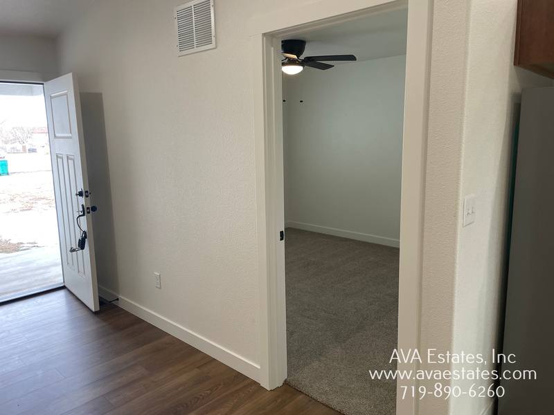 Apartment for rent at 970 S Coral Place, Pueblo, CO 81007