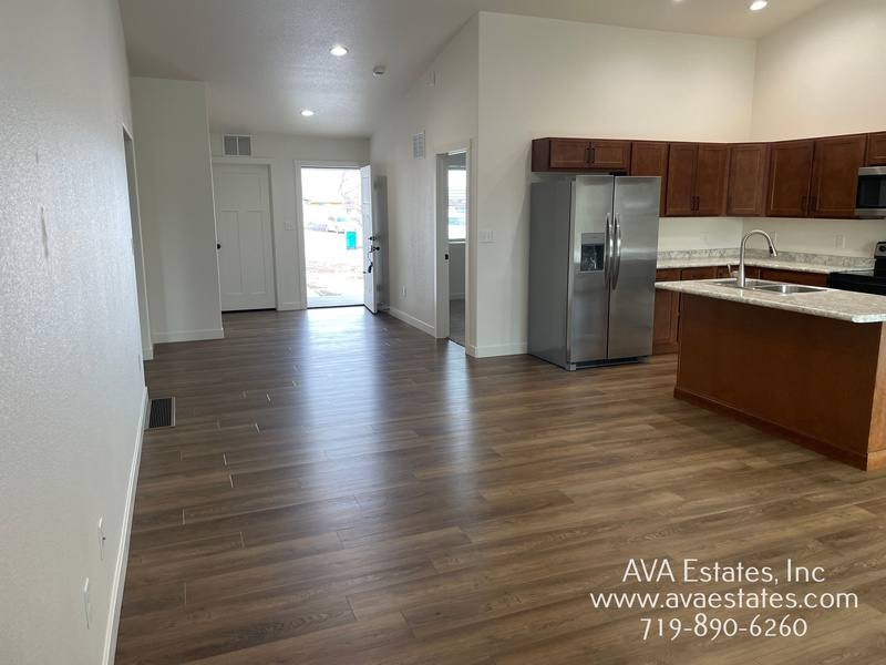 Apartment for rent at 970 S Coral Place, Pueblo, CO 81007