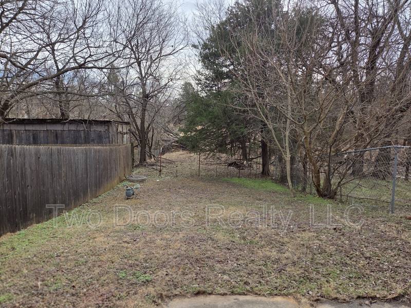 House for rent at 8910 Oak Valley Dr, Oklahoma City, OK 73110