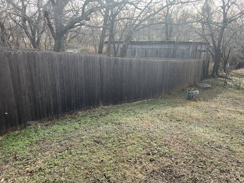 House for rent at 8910 Oak Valley Dr, Oklahoma City, OK 73110