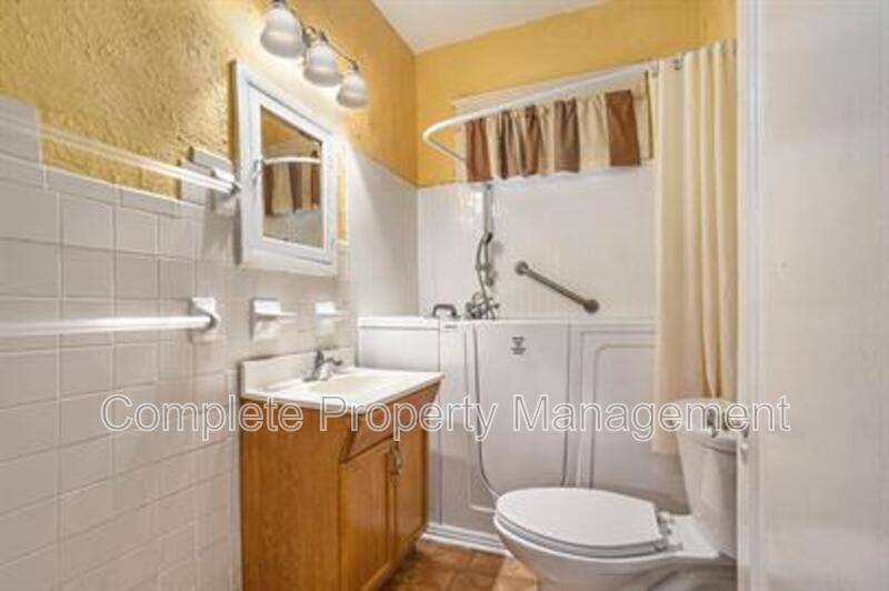 House for rent at 728 41st St, Fairfield, AL 35064