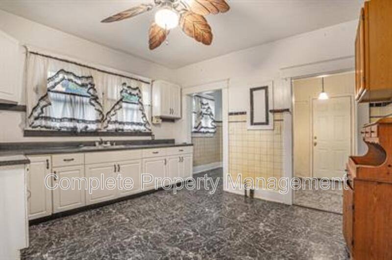House for rent at 728 41st St, Fairfield, AL 35064