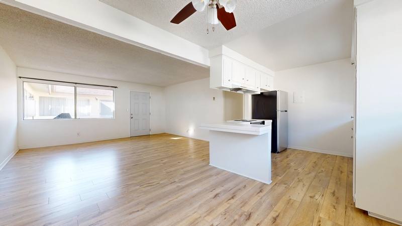 Apartment for rent at 1306 Amethyst St #F, Redondo Beach, CA 90277