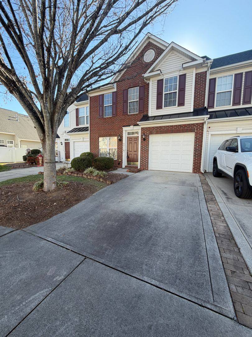 Townhouse for rent at 4217 Carl Parmer Dr, Harrisburg, NC 28075