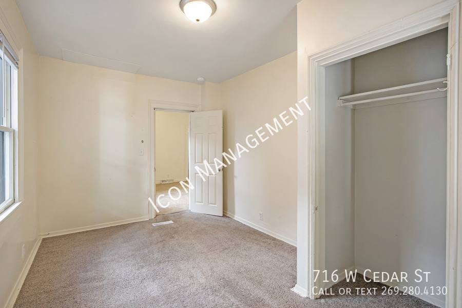 House for rent at 716 W Cedar St, Kalamazoo, MI 49007