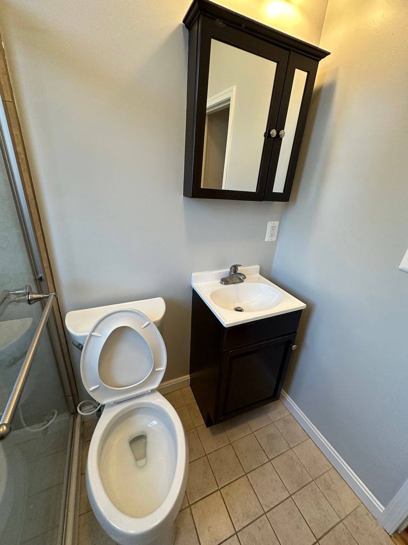Apartment for rent at 715 15th St SE, Washington, DC 20003