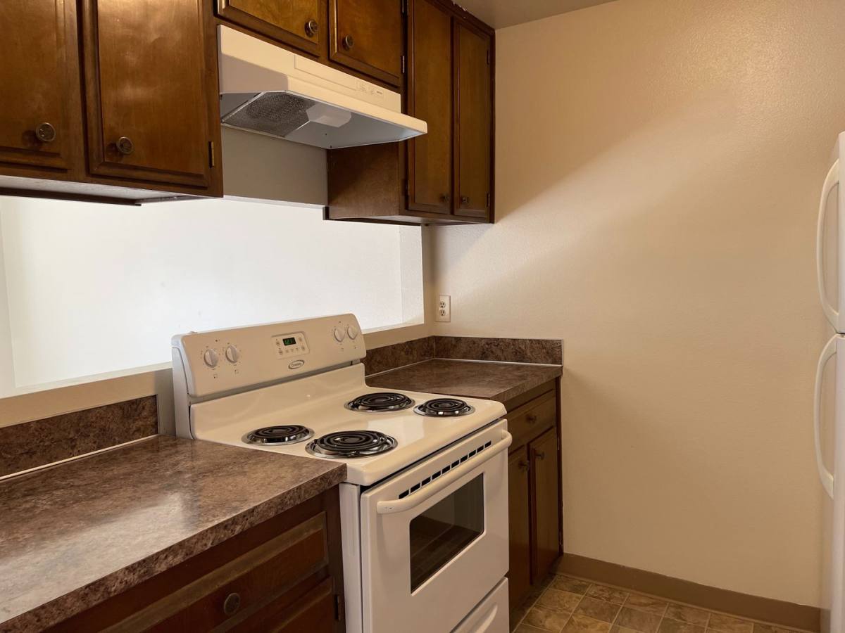 Apartment for rent at 440 Lancaster Dr SE, Salem, OR 97317
