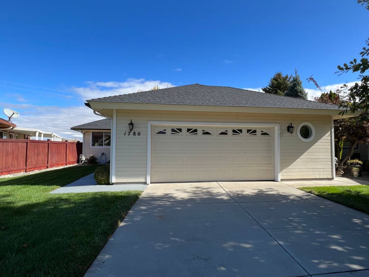 House for rent at 1780 Mahogany Dr, Minden, NV 89423