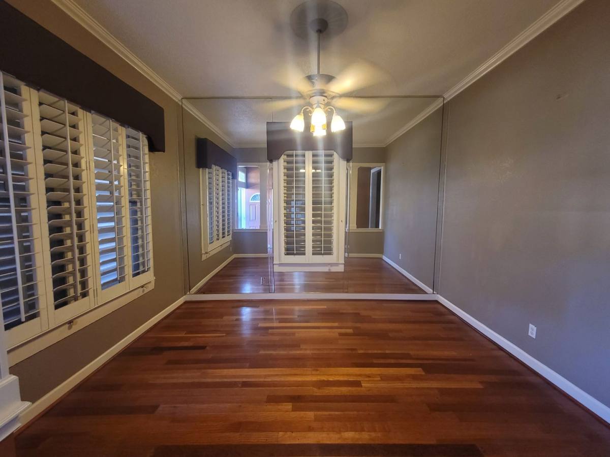 House for rent at 3321 Ave M, Galveston, TX 77550