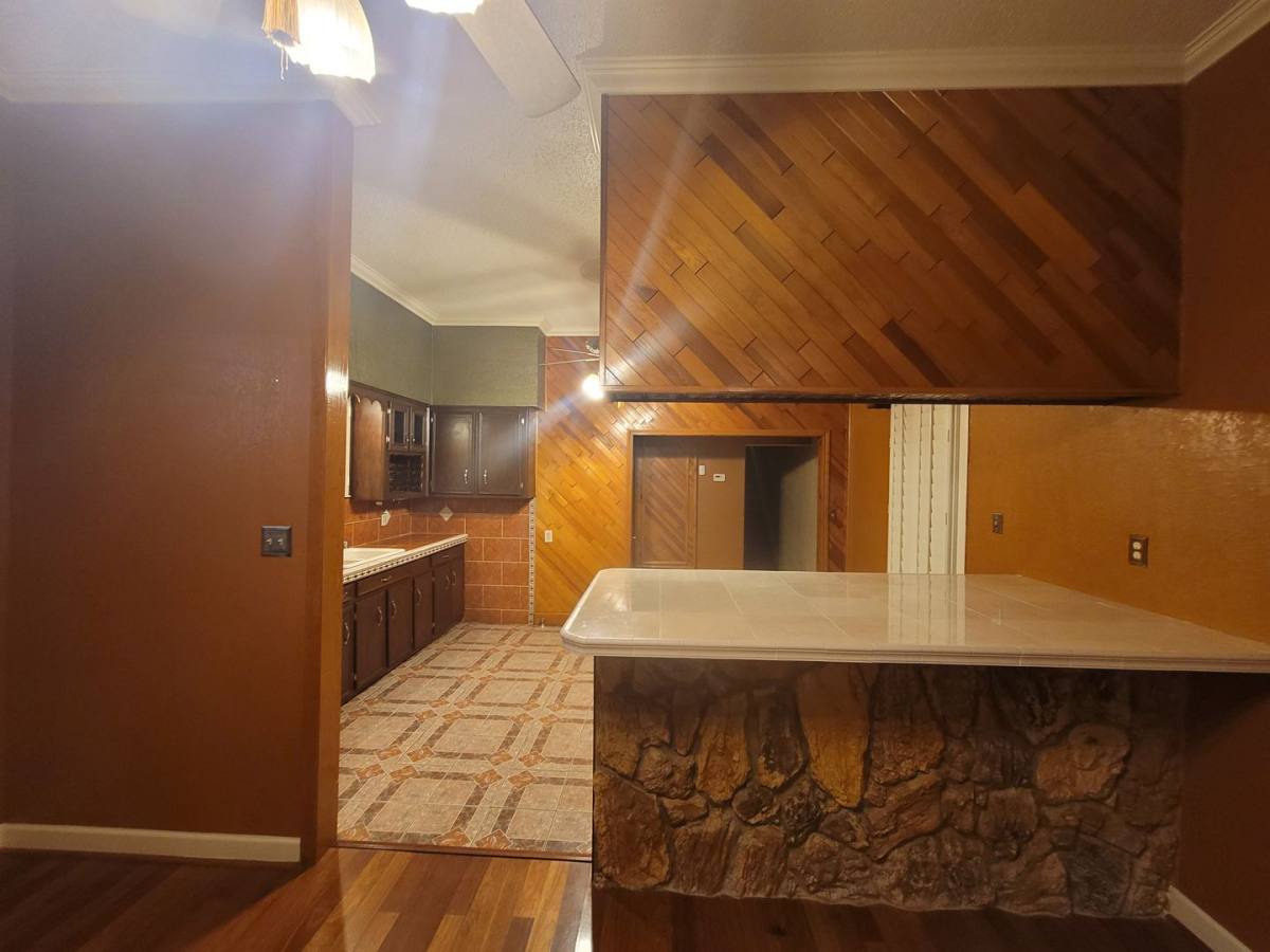 House for rent at 3321 Ave M, Galveston, TX 77550