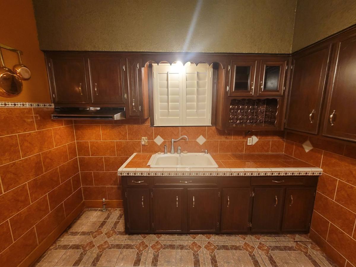 House for rent at 3321 Ave M, Galveston, TX 77550