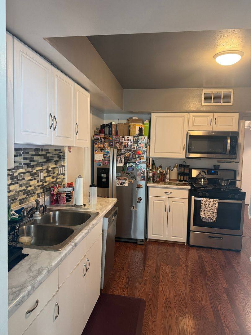 House for rent at 5309 Comercio Way, Woodland Hills, CA 91364