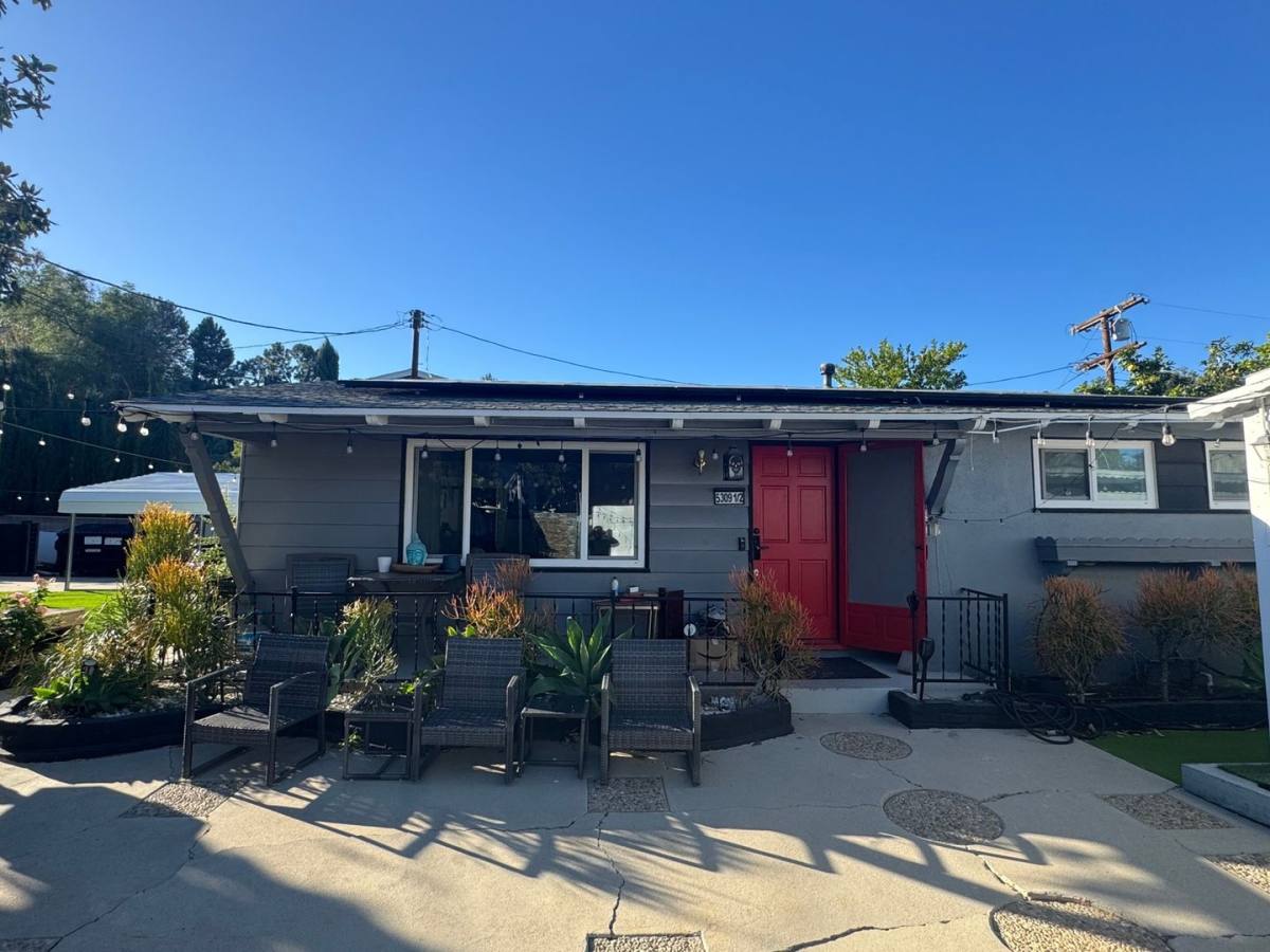 House for rent at 5309 Comercio Way, Woodland Hills, CA 91364