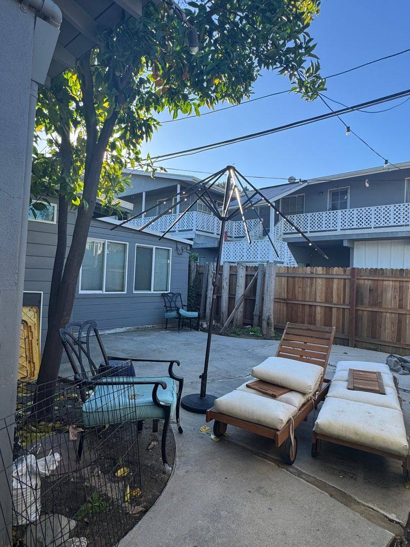 House for rent at 5309 Comercio Way, Woodland Hills, CA 91364
