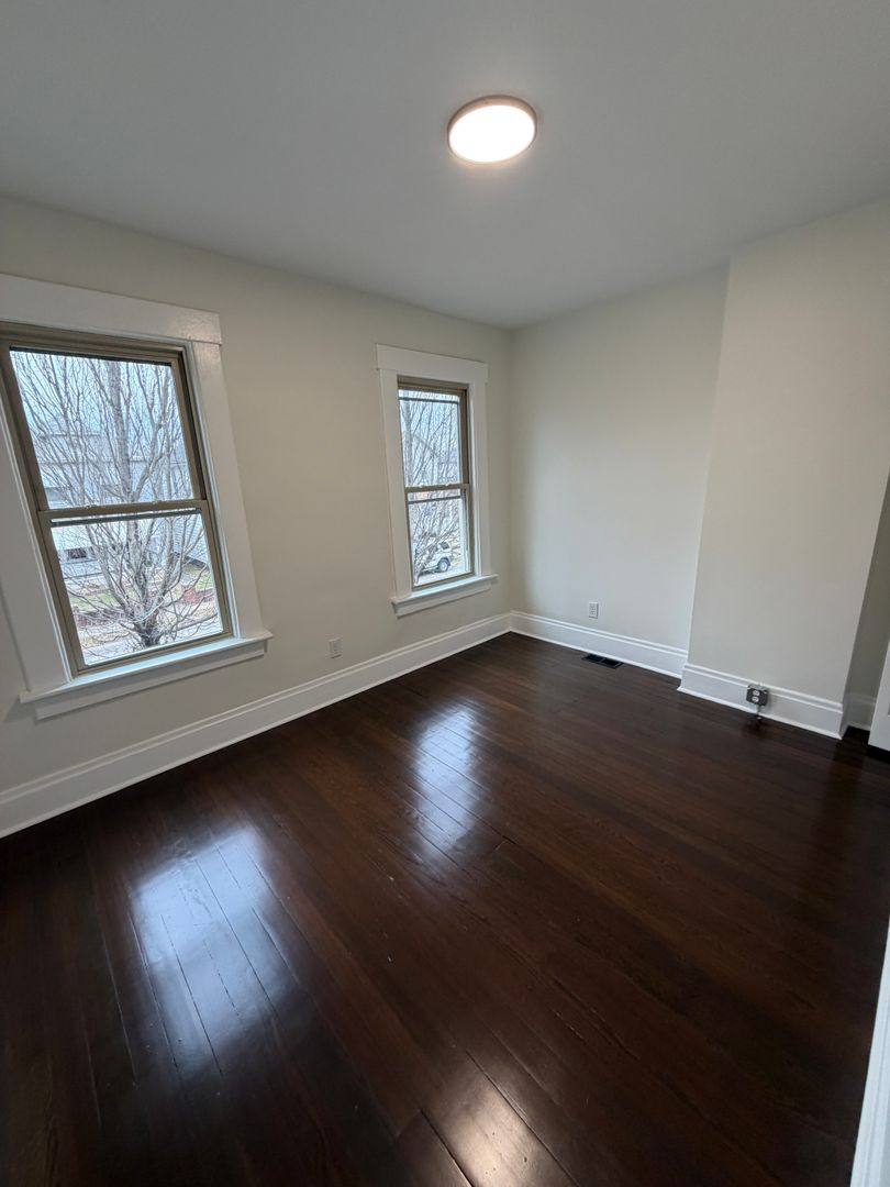 Townhouse for rent at 425 Hanford St, Columbus, OH 43206