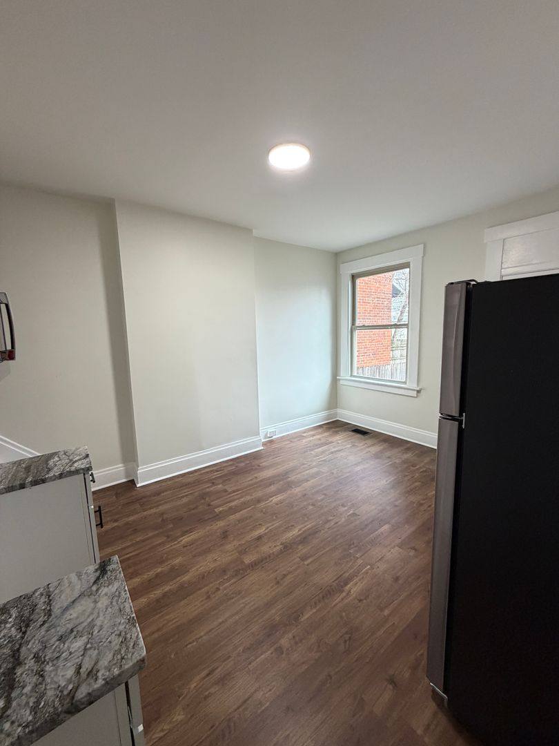 Townhouse for rent at 425 Hanford St, Columbus, OH 43206