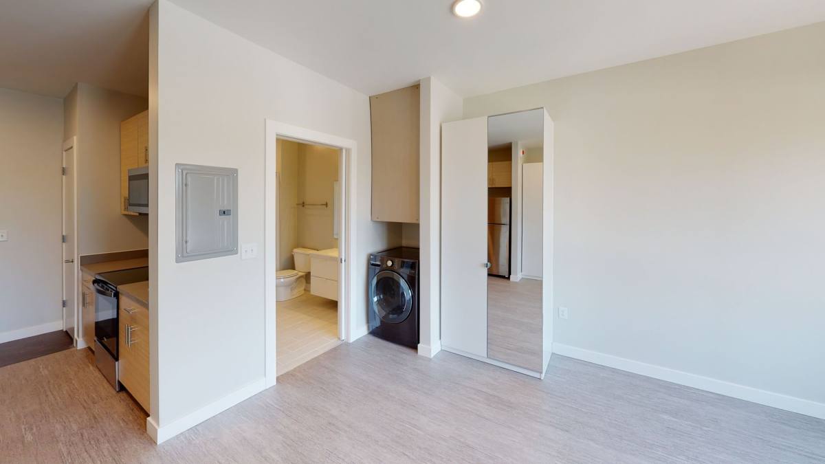 Apartment for rent at 2530 University Ave, Des Moines, IA 50311
