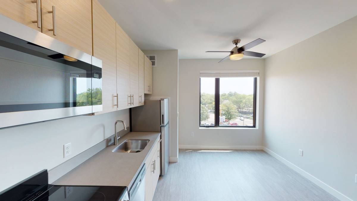 Apartment for rent at 2530 University Ave, Des Moines, IA 50311