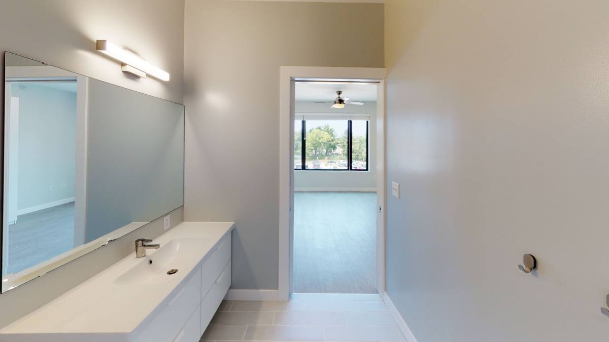 Apartment for rent at 2530 University Ave, Des Moines, IA 50311